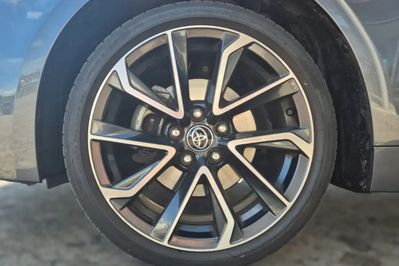 Toyota Corolla Executive 2.0 Hybrid Dynamic Force