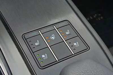 Lexus UX 300h F Sport AWD