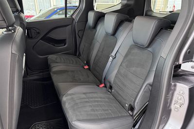 Mercedes T klasa T180d L1H1 Progressive AT