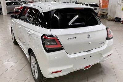 Suzuki Swift Premium Plus 1.2 Dualjet SHVS