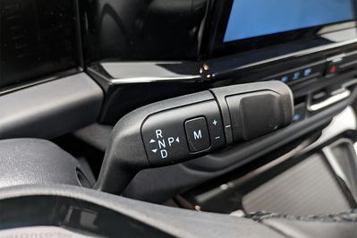 Ford Tourneo Custom L2H1 Titanium 320 A8 AWD