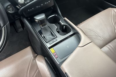 Lexus ES 300h Prestige