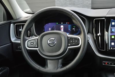 Volvo XC60 T6 Plug-In Hybrid AWD Ultra Dark