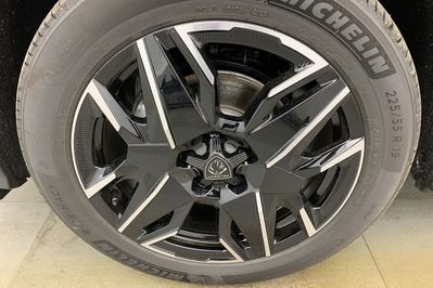 Peugeot 3008 GT 1.2 mHEV e-DCS6