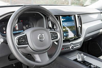 Volvo XC60 B4 D AWD Plus Bright