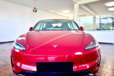 Tesla Model 3 Performance AWD