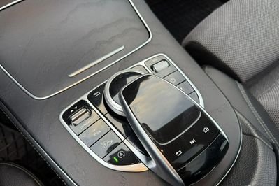 Mercedes Klasa E 400 4-Matic 9G-TRONIC