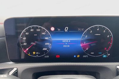 Mercedes CLA Shooting Brake 180 AMG Line
