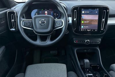Volvo XC40 B3 Plus Dark aut
