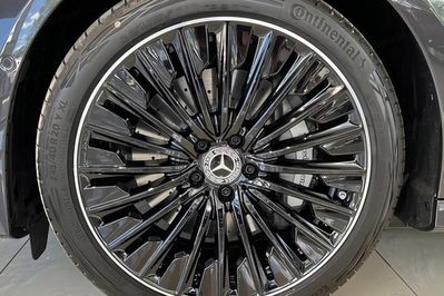 Mercedes Klasa E 220 d  4-Matic AMG