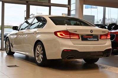BMW Seria 5 530i xDrive M Sport sport-aut