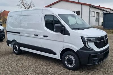 Renault Master L2H2 Extra AT9
