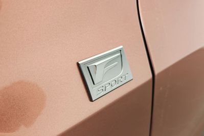 Lexus UX 300h F Sport Design 2.0 Hybrid Dynamic Force