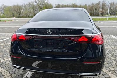 Mercedes Klasa E 200  4-Matic Avantgarde