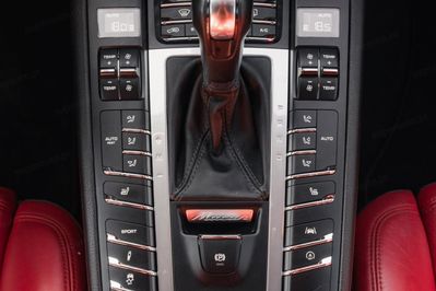 Porsche Macan Standard