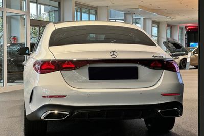 Mercedes Klasa E 220 d  4-Matic AMG
