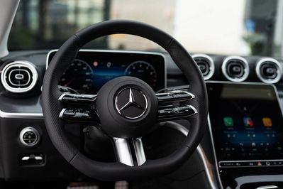 Mercedes Klasa C Kombi 200 4MATIC AMG Line