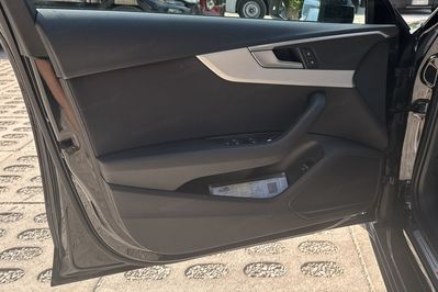 Audi A4 35 TFSI S Line