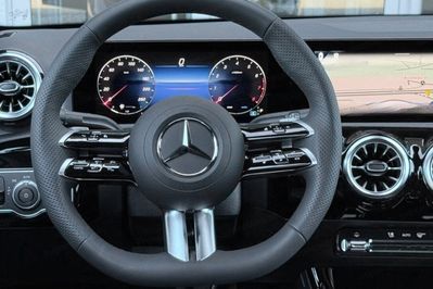 Mercedes A Klasa 220 4-Matic AMG Line