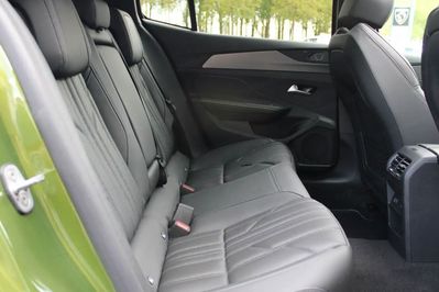 Peugeot 408 GT Exclusive S&S 1.2 mHEV  e-DSC6