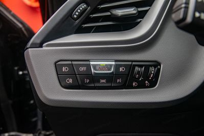 BMW Seria 1 118i Advantage aut