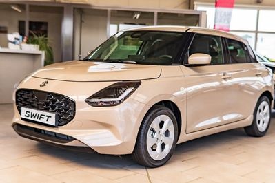 Suzuki Swift Premium Plus 1.2 Dualjet CVT SHVS
