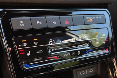Volkswagen T-Cross 1.5 Tsi Act r-Line Dsg