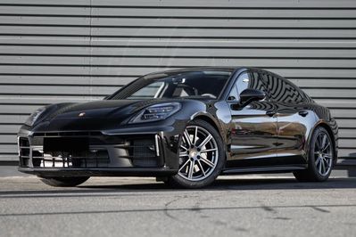 Porsche Panamera 4