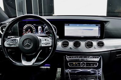 Mercedes Klasa E 220 d 4-Matic 9G-TRONIC