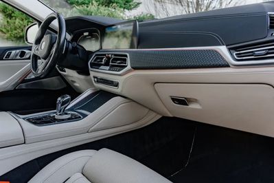 BMW X6 M50i