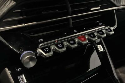 Peugeot 2008 Envy e-DCS6 PureTech mHEV
