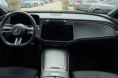 Mercedes E Klasa 220 d  4-Matic AMG
