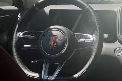 Hongqi HS3 1.5T FWD
