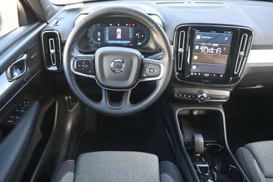Volvo XC40 B3 Plus Dark