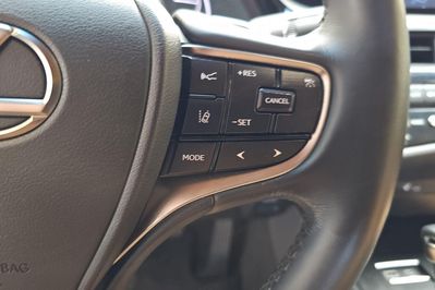 Lexus ES 300H Business Edition