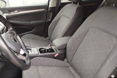 Volkswagen Golf VIII 2.0 TDI Life DSG