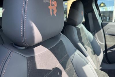 Alfa Romeo Junior Ibrida Intensa