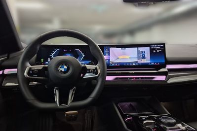 BMW Seria 5 540d xDrive mHEV M Sport aut