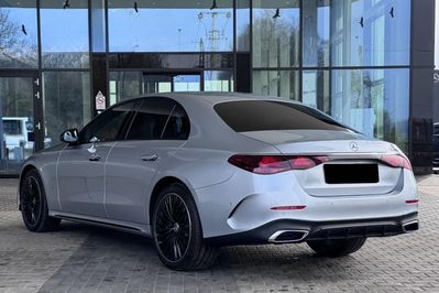 Mercedes E Klasa 220 d 4-Matic AMG