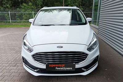 Ford S-MAX Hybrid Titanium CVT