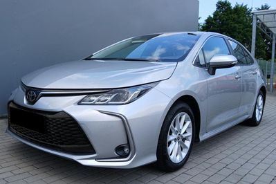 Toyota Corolla Comfort 1.5 benzyna