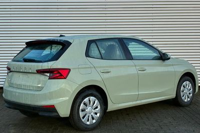 Skoda Fabia Essence 1.0 MPI