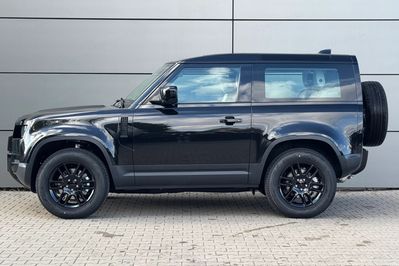 Land Rover Defender D250 mHEV S