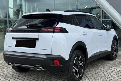 Peugeot 2008 Allure e-DCS 1.2 mHEV