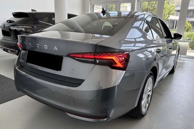 Skoda Octavia Drive Selection 1.5 TSI mHEV DSG