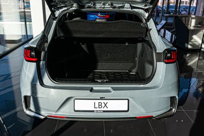 Lexus LBX Emotion 1.5 Hybrid