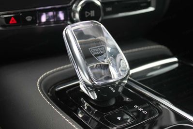Volvo V60 T6 AWD Plug-In Hybrid Plus Dark