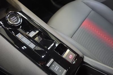 Alfa Romeo Junior Speciale Q4 eDCT