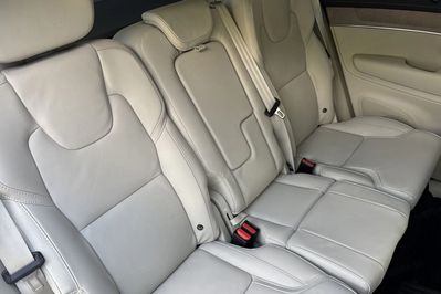 Volvo XC90 T8 AWD Plug-In Hybrid Ultra Bright 7os