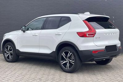 Volvo XC40 B3 Plus Dark
